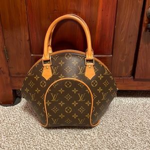 Authentic Louis Vuitton Ellipse monogram canvas PM handbag
